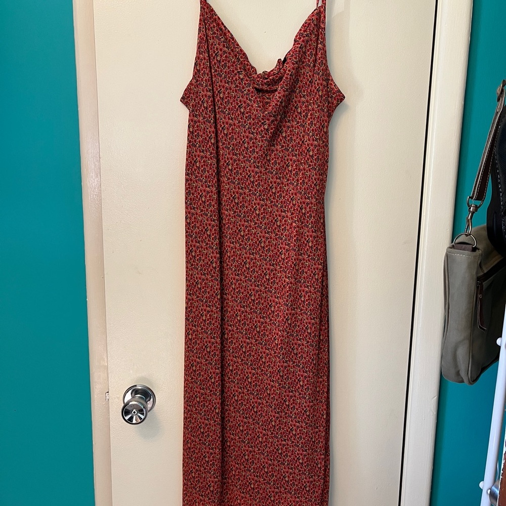 Petite Sophisticate .. floral sundress.